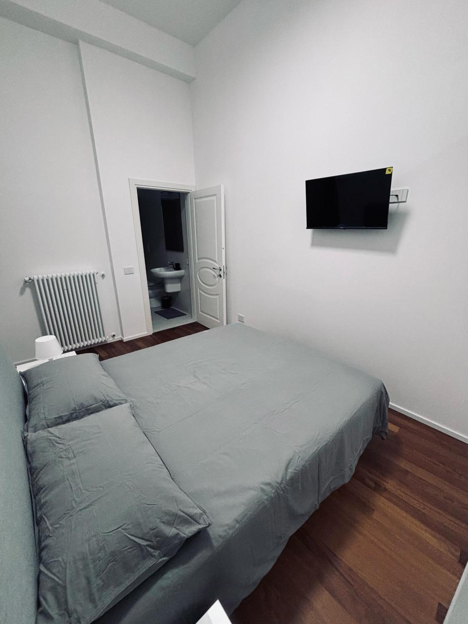Appartamento Farini House - Next To The Academy Of Modena Esterno foto